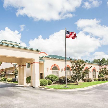 Days Inn & Suites By Wyndham Columbia Airport West Columbia Exterior foto